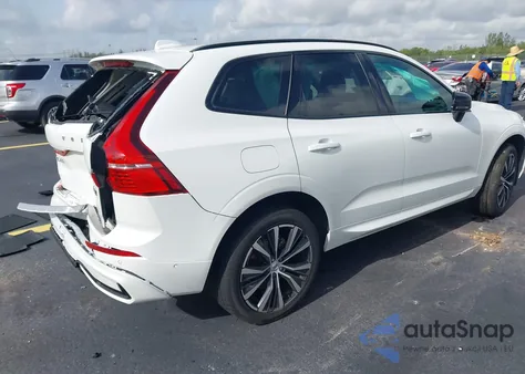 2024 Volvo Xc60 B5 Plus Dark Theme из США, поврежденный, VIN YV4L12RL9R1818978